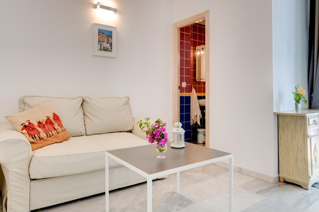 Hostal Alegre Nerja Exterior photo